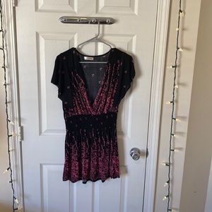 ACE fashion V-neck floral blouse with ruffled sleeves